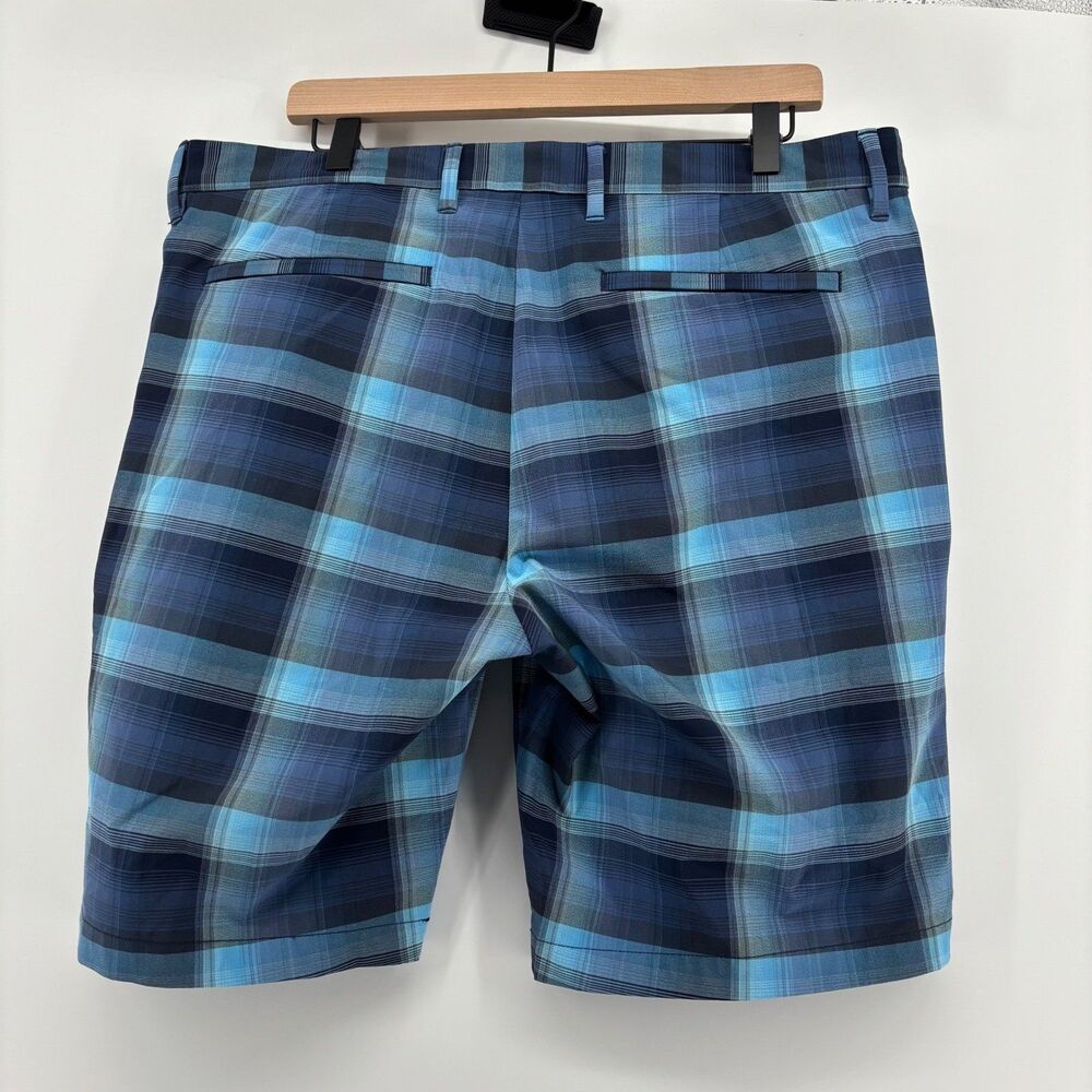 Tommy Bahama IslandZone Performance Hybrid Shorts Blue Plaid Men 36 Stretch Golf - Picture 2 of 9